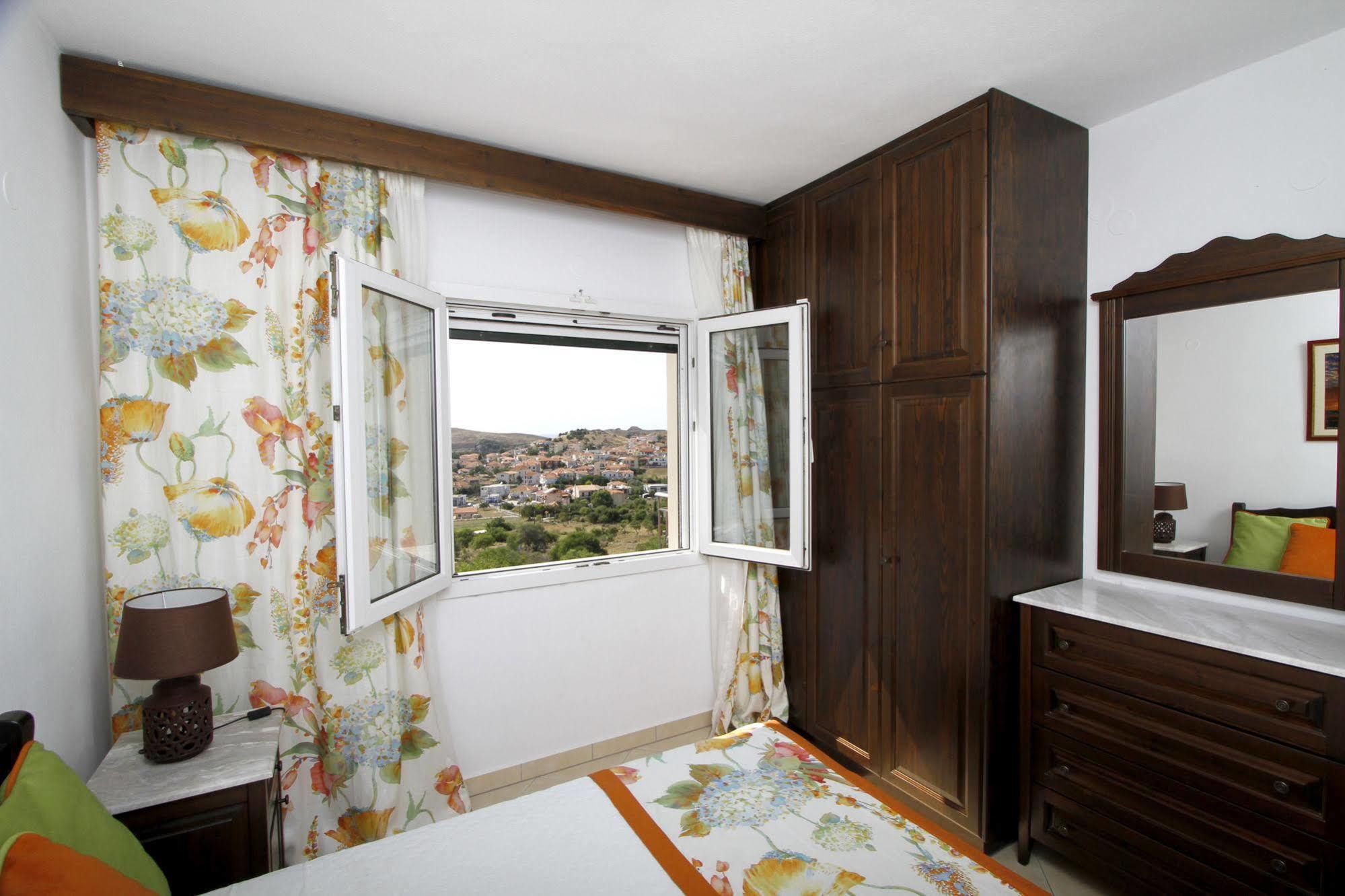 Amygdalies Apartments Мирина Екстериор снимка